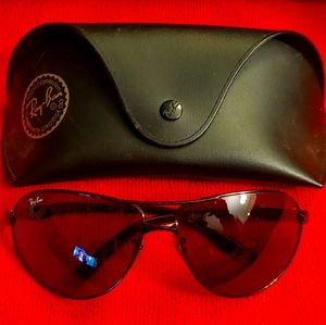 RAY-BAN AVIATORS